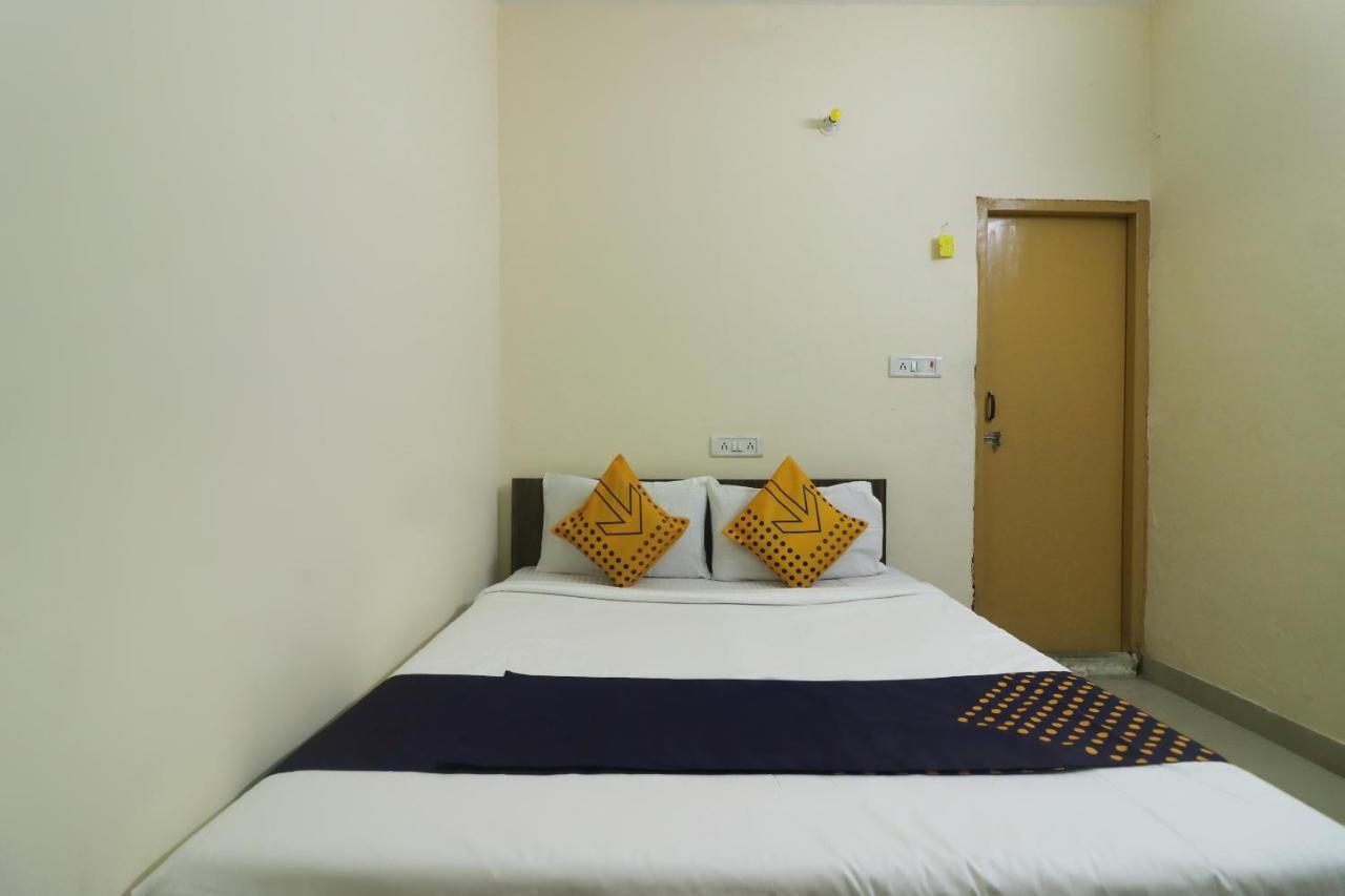 Spot On Negi Home Stay Дехрадун Екстериор снимка